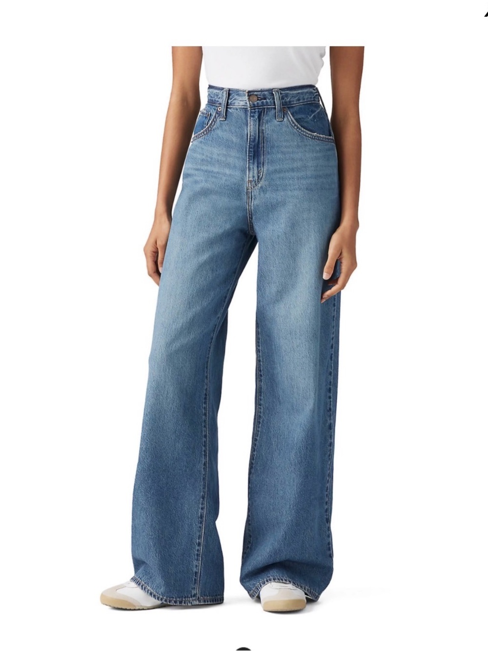 Levi’s cinch waist baggy women’s jeans size 30